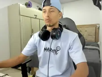 Chaturbate Nude Webcam of masteralda09