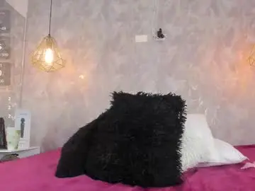 Chaturbate Nude Webcam of tiarha_18