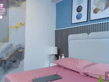 Chaturbate Best live sex cam show of ivy_petit