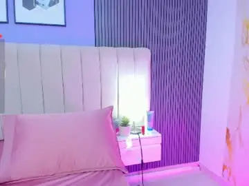 Chaturbate Live Sex Cam of ivy_petit