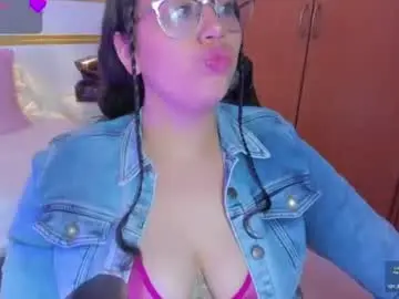 Chaturbate Live Sex Cam of lilith03_