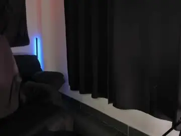 Chaturbate Live Sex Cam of nathan_blake_