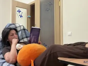 Chaturbate Live Sex Cam of tawnyamartinek