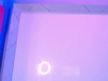 Chaturbate Live Sex Cam of chloemartini_