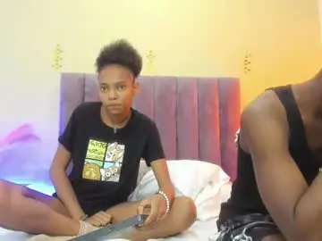 Chaturbate Live Sex of kiarasimons_