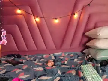 Chaturbate Live Porn of petitelittlemissy