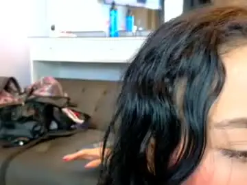 Chaturbate Sex Chat of tinycasey18