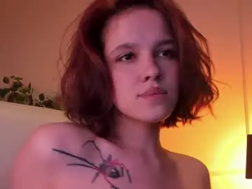 Chaturbate Live Sex Cam of adalyn_glow