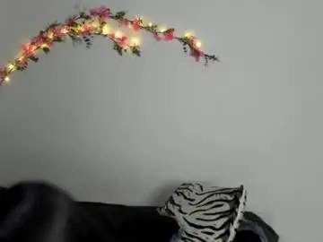Chaturbate Live Porn of conie_squirtt