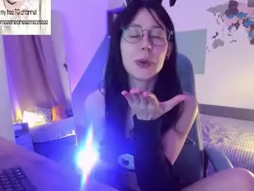 Chaturbate Adult Video Chat of meomeee