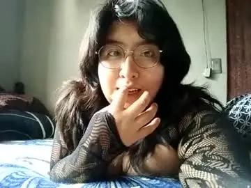Chaturbate Live Sex of valm_vamps