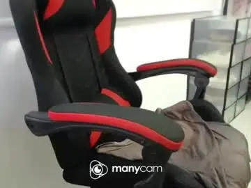 Chaturbate Live Sex Cam of xxmonsterbigcockxx