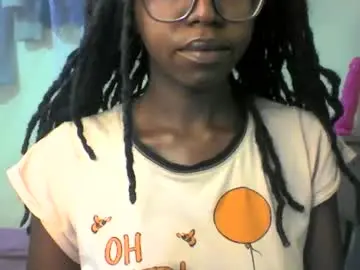 Chaturbate Live Sex Cam of ebonymuse2