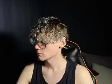 Chaturbate Adult Webcam of kirill_20_cm