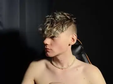 Chaturbate Live Sex of kirill_20_cm