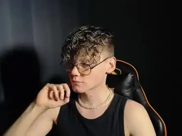 Chaturbate Adult Webcams of kirill_20_cm