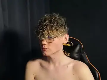 Chaturbate Live Sex of kirill_20_cm