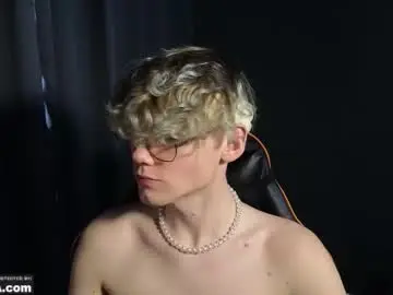 Chaturbate Sex Cam of kirill_20_cm