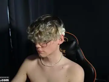 Chaturbate Adult Video Chat of kirill_20_cm