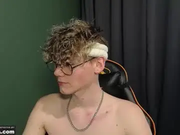 Chaturbate Nude Webcam of kirill_20_cm