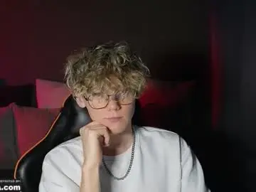 Chaturbate Adult Webcam of kirill_20_cm