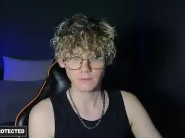 Chaturbate Live Porn of kirill_20_cm