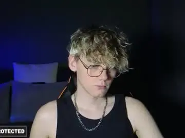 Chaturbate Adult Webcam of kirill_20_cm