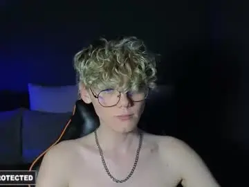 Chaturbate Live Porn of kirill_20_cm