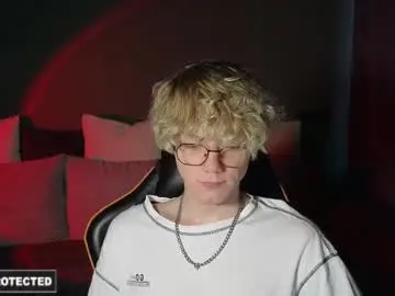 Chaturbate Best Webcam of kirill_20_cm