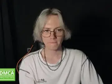 Chaturbate Live Porn of kirill_20_cm