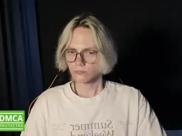 Chaturbate Free Live Porn of kirill_20_cm