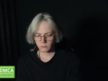 Chaturbate Free Live Porn of kirill_20_cm