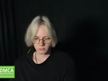 Chaturbate Nude Webcam of kirill_20_cm
