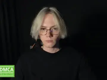 Chaturbate Live Sex Cam of kirill_20_cm