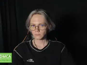 Chaturbate Live Sex Cam of kirill_20_cm