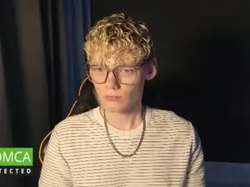 Chaturbate Private Sex Chat of kirill_20_cm