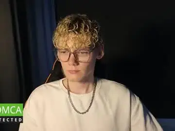 Chaturbate Sex Cam of kirill_20_cm