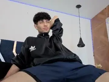Chaturbate Best live sex cam show of chrisupland