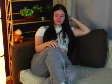 Chaturbate Live Sex Cam of marilounellem