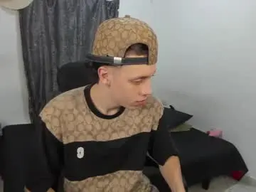 Chaturbate Adult Webcams of santiceballo