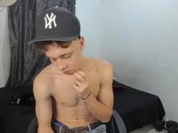Chaturbate Free Porn Cam of santiceballo