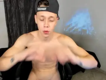 Chaturbate Live Porn of santiceballo