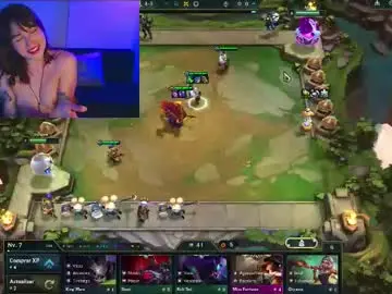 Chaturbate Sex Cam of yulienne