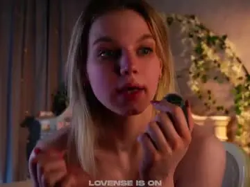 Chaturbate Sex Cam of burnletitallburn