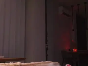 Chaturbate Nude Webcam of burnletitallburn