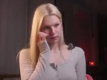 Chaturbate Live Sex Cam of burnletitallburn