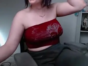 Chaturbate Live Sex Cam of krystalsyxx