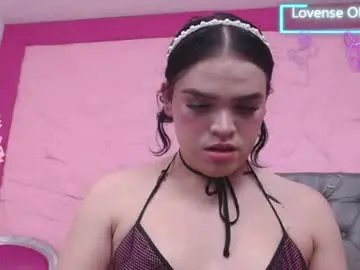 Chaturbate Live Sex Cam of pearl_micheltsm
