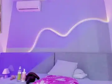 Chaturbate Watch Live Sex Cams of riri_candy
