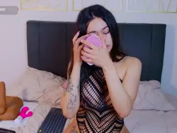 Chaturbate Watch Live Sex Cams of summer_holiday